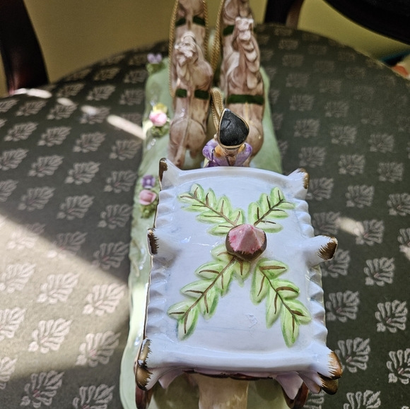 Cinderella and her carriage - Picture 9 of 9